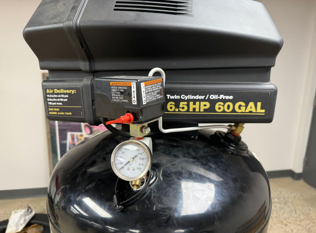 Compresor de Aire Craftsman 6.5 HP 60 Galones - Imagen 3