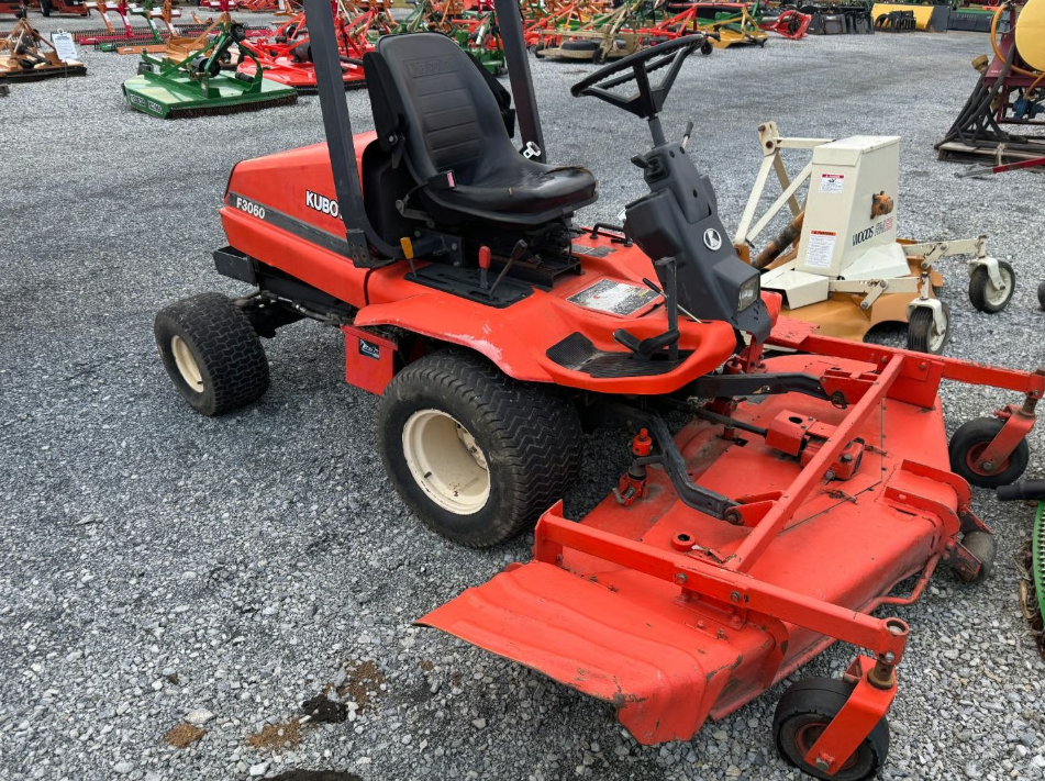 Cortadora Kubota F3060 4WD - Imagen 2