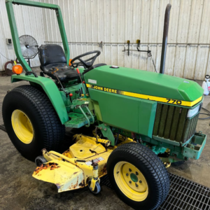 tractor john deere 770 4x4 con cortadora