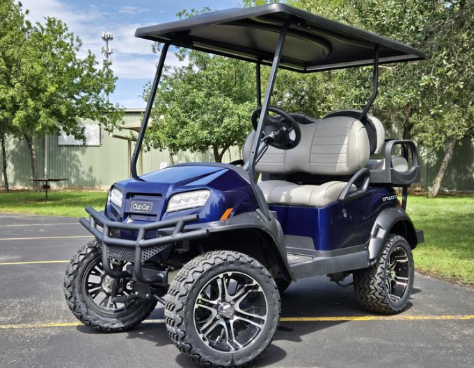 2023 CLUB CAR Onward 4 – HP Li-ion (Metallic Ice Blue)